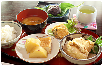 『農家民宿いつか』でランチ