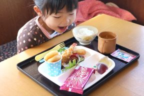【親子でランチVol.5】地元ファミリーも通う『富士屋食堂』
