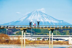 大井川鐵道のSL後は『蓬萊橋』に行こう